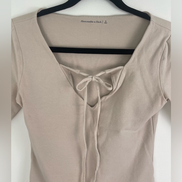 Abercrombie & Fitch Bodysuit, Small, Neutral Nude Tan Beige, Tie Front, Keyhole - Picture 2 of 7